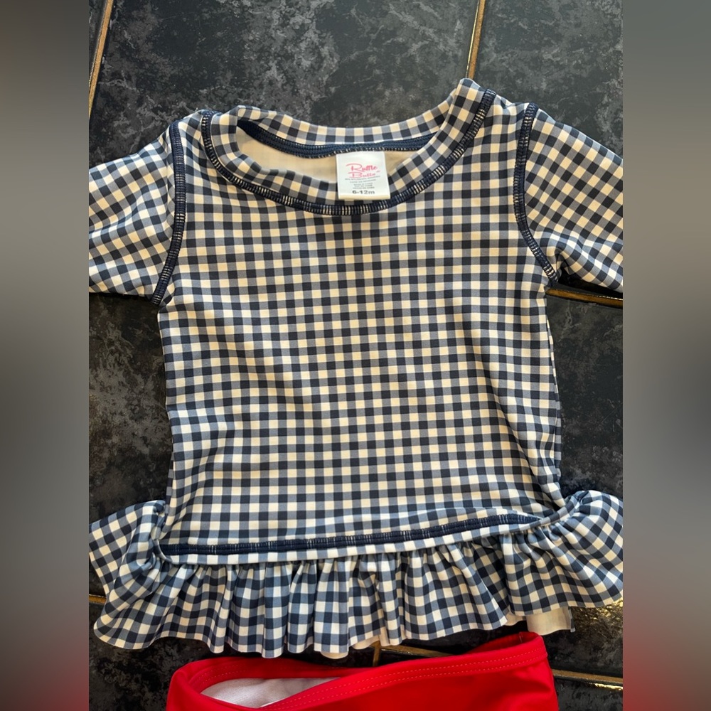 6-12 month girls swimsuit. - Picture 2 of 6